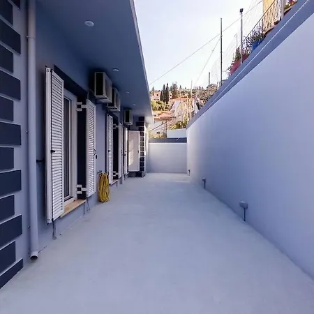 Melina * Poros (Kefalonia)
